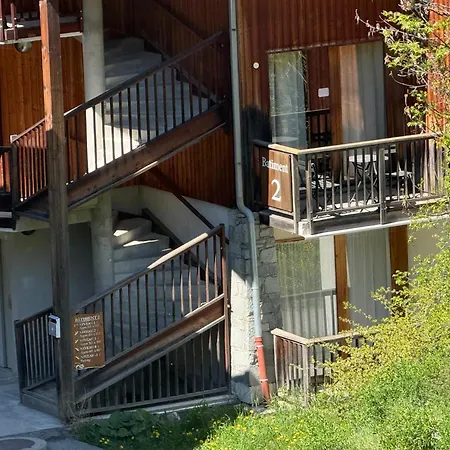 6 Couchages - 3 Vallees - & Piscine - *